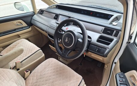 Honda Stepwgn III, 2005 год, 1 010 000 рублей, 11 фотография