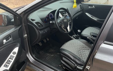 Hyundai Solaris II рестайлинг, 2016 год, 850 000 рублей, 19 фотография