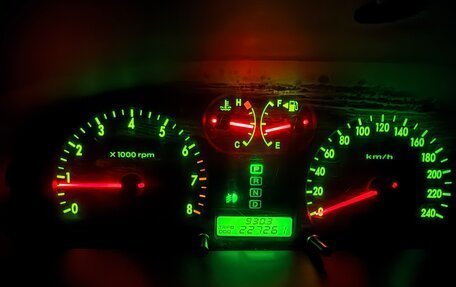 KIA Magentis I, 2004 год, 450 000 рублей, 12 фотография