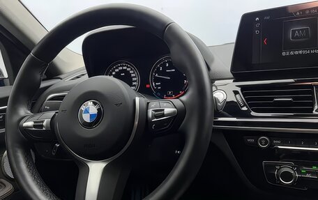 BMW 1 серия, 2022 год, 2 100 000 рублей, 11 фотография