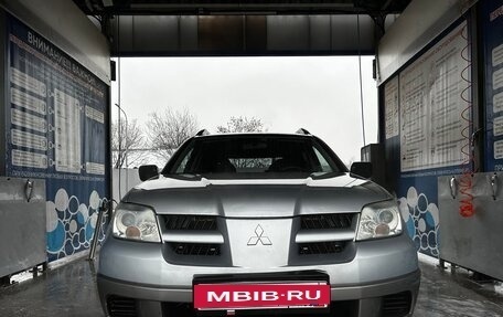 Mitsubishi Outlander III рестайлинг 3, 2007 год, 520 000 рублей, 3 фотография