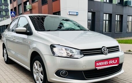 Volkswagen Polo VI (EU Market), 2013 год, 770 000 рублей, 3 фотография