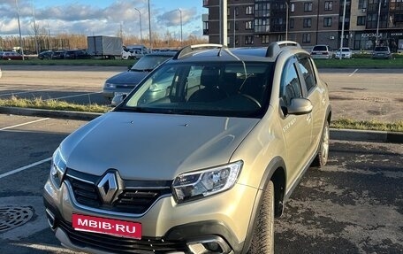 Renault Sandero II рестайлинг, 2019 год, 920 000 рублей, 1 фотография