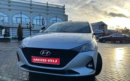 Hyundai Solaris II рестайлинг, 2021 год, 1 450 000 рублей, 1 фотография