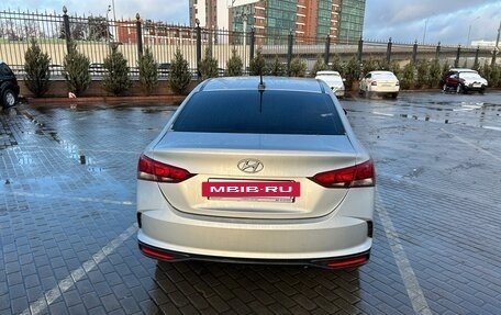 Hyundai Solaris II рестайлинг, 2021 год, 1 450 000 рублей, 5 фотография