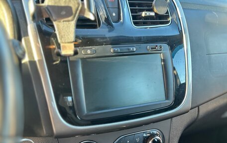 Renault Sandero II рестайлинг, 2019 год, 920 000 рублей, 5 фотография