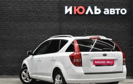 KIA cee'd I рестайлинг, 2011 год, 800 000 рублей, 4 фотография