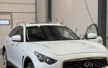 Infiniti FX II, 2010 год, 2 200 000 рублей, 2 фотография