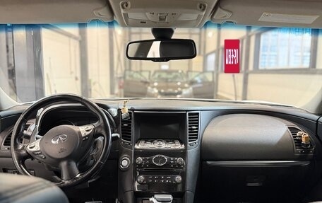 Infiniti FX II, 2010 год, 2 200 000 рублей, 6 фотография