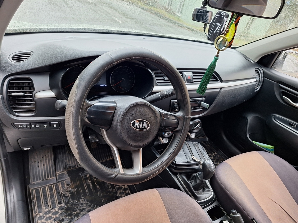 KIA Rio IV, 2017 год, 1 050 000 рублей, 5 фотография