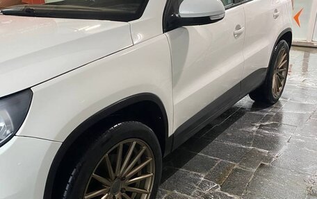 Volkswagen Tiguan I, 2011 год, 1 000 000 рублей, 3 фотография