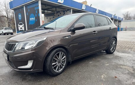 KIA Rio III рестайлинг, 2014 год, 880 000 рублей, 7 фотография