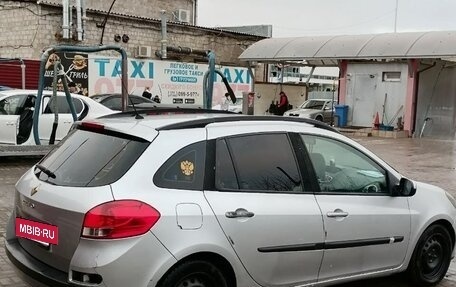 Renault Clio III, 2010 год, 400 000 рублей, 4 фотография