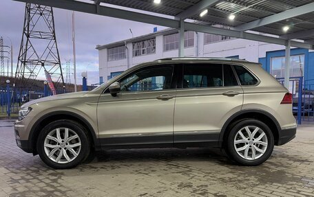 Volkswagen Tiguan II, 2018 год, 2 599 000 рублей, 2 фотография