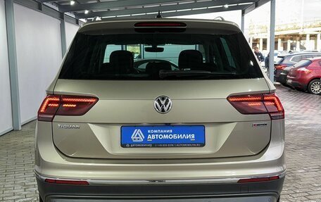 Volkswagen Tiguan II, 2018 год, 2 599 000 рублей, 4 фотография