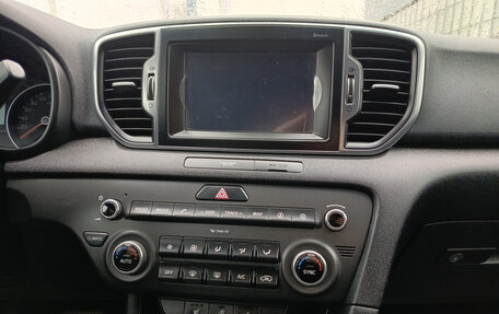 KIA Sportage IV рестайлинг, 2017 год, 2 100 000 рублей, 15 фотография