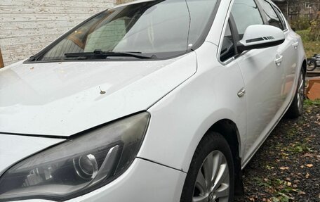 Opel Astra J, 2010 год, 500 000 рублей, 6 фотография