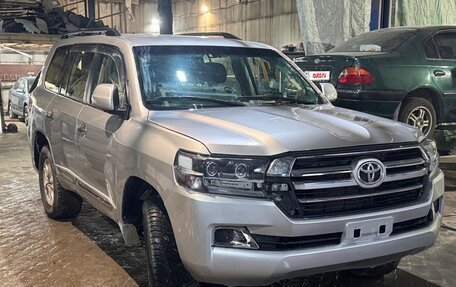 Toyota Land Cruiser 200, 2012 год, 2 200 000 рублей, 2 фотография