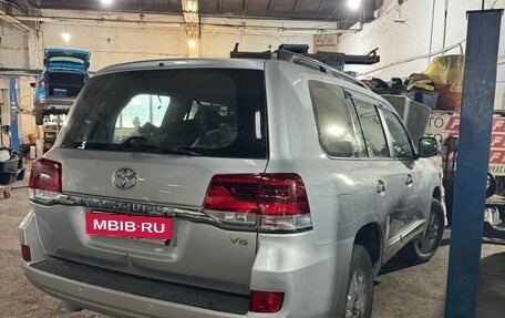 Toyota Land Cruiser 200, 2012 год, 2 200 000 рублей, 3 фотография