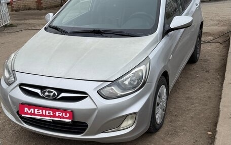 Hyundai Solaris II рестайлинг, 2011 год, 750 000 рублей, 10 фотография