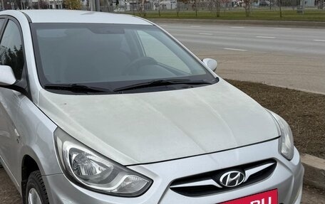 Hyundai Solaris II рестайлинг, 2011 год, 750 000 рублей, 9 фотография