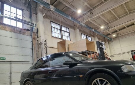 Opel Vectra B рестайлинг, 1997 год, 215 000 рублей, 3 фотография