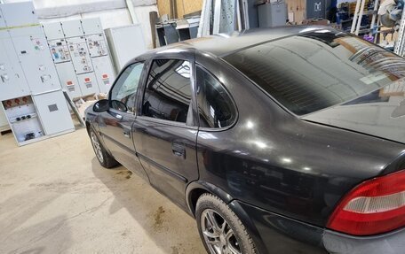 Opel Vectra B рестайлинг, 1997 год, 215 000 рублей, 2 фотография