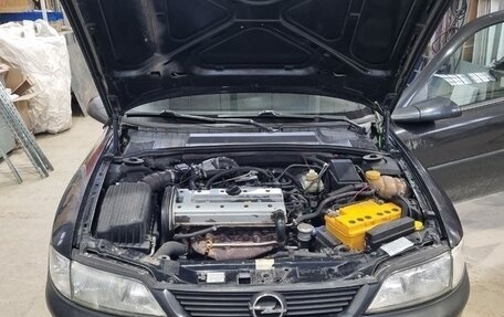 Opel Vectra B рестайлинг, 1997 год, 215 000 рублей, 12 фотография