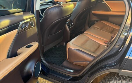 Lexus RX IV рестайлинг, 2019 год, 4 200 000 рублей, 6 фотография