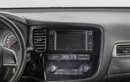 Mitsubishi Outlander III рестайлинг 3, 2017 год, 1 540 000 рублей, 14 фотография