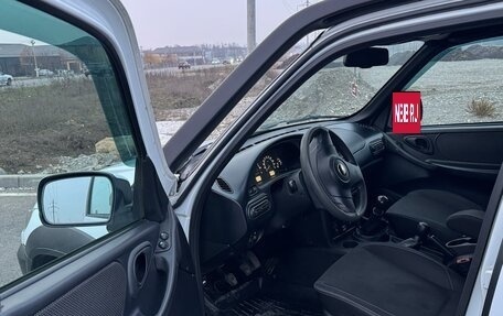 Chevrolet Niva I рестайлинг, 2018 год, 750 000 рублей, 5 фотография