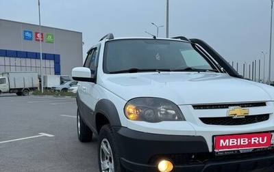 Chevrolet Niva I рестайлинг, 2018 год, 750 000 рублей, 1 фотография