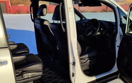 Toyota Noah III, 2020 год, 2 750 000 рублей, 17 фотография