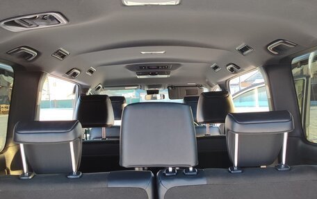 Toyota Noah III, 2020 год, 2 750 000 рублей, 23 фотография