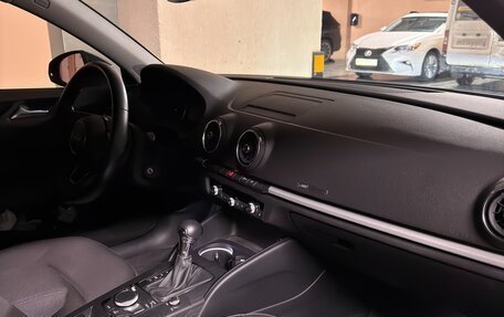 Audi A3, 2019 год, 2 800 000 рублей, 3 фотография