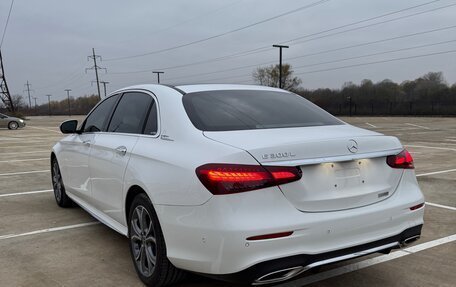 Mercedes-Benz E-Класс, 2022 год, 4 400 000 рублей, 7 фотография