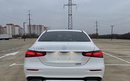 Mercedes-Benz E-Класс, 2022 год, 4 400 000 рублей, 6 фотография