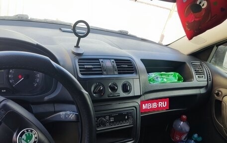 Skoda Fabia II, 2012 год, 450 000 рублей, 5 фотография