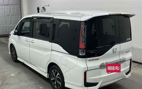 Honda Stepwgn IV, 2021 год, 1 993 000 рублей, 2 фотография