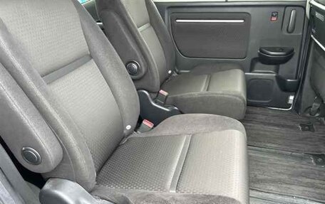 Honda Stepwgn IV, 2021 год, 1 993 000 рублей, 7 фотография