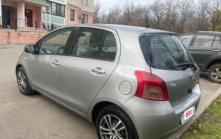 Toyota Yaris III рестайлинг, 2007 год, 770 000 рублей, 5 фотография