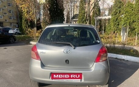 Toyota Yaris III рестайлинг, 2007 год, 770 000 рублей, 6 фотография