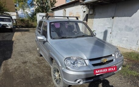 Chevrolet Niva I рестайлинг, 2005 год, 439 999 рублей, 2 фотография