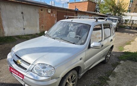Chevrolet Niva I рестайлинг, 2005 год, 439 999 рублей, 3 фотография