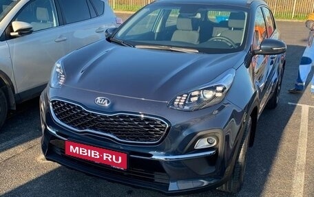 KIA Sportage IV рестайлинг, 2020 год, 2 450 000 рублей, 1 фотография