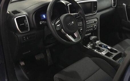 KIA Sportage IV рестайлинг, 2020 год, 2 450 000 рублей, 2 фотография