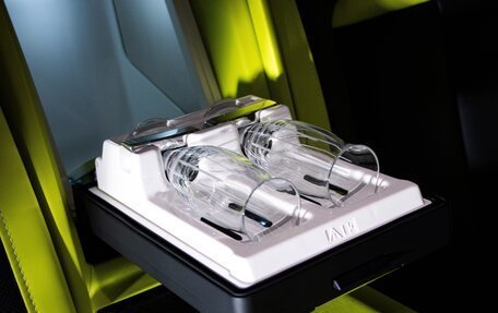 Rolls-Royce Cullinan, 2025 год, 78 000 000 рублей, 23 фотография