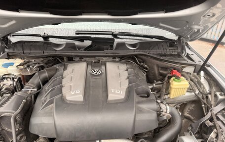 Volkswagen Touareg III, 2011 год, 1 790 000 рублей, 7 фотография