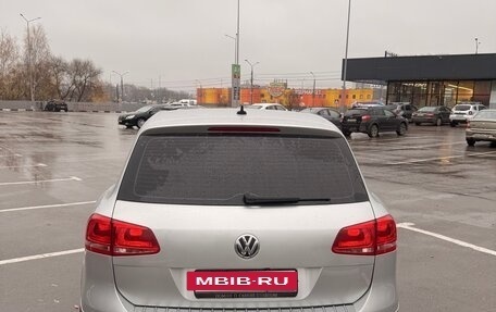 Volkswagen Touareg III, 2011 год, 1 790 000 рублей, 6 фотография