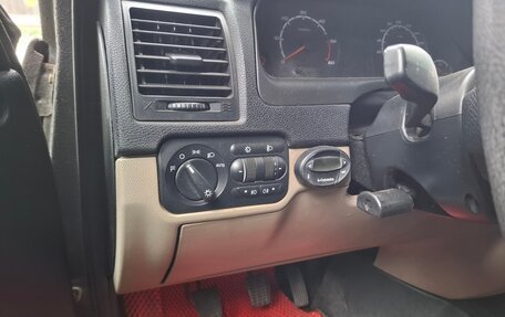 ЛуАЗ Patriot, 2013 год, 865 000 рублей, 20 фотография